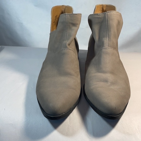 Lucky Brand Leather Paramo Bootie Titanium Ankle Boots Gray Women's - Picture 2 of 15